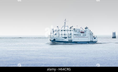 Noirmoutier, France - le 17 mars 2016 : un ferry relie l'île d'Yeu et le continent Banque D'Images