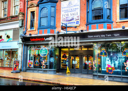 Sainsbury's shop local store front supermarché sur high street Nottingham City boutiques magasins building sign signe UK GB Angleterre Banque D'Images