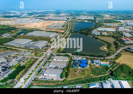 Industrial Estate l'aménagement des terres, la construction du réservoir d'eau Vue aérienne Banque D'Images