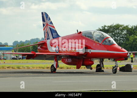 Des flèches rouges T.1 Hawk de BAE Systems stationné à Biggin Hill Air Show 2014, UK Banque D'Images