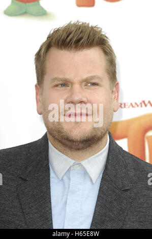 Westwood, USA. 23 Oct, 2016. James Corden arrive pour la première de la 20th Century Fox's Trolls tenue au Regency Village Theatre le 23 octobre 2016 à Westwood, C | Verwendung weltweit © dpa/Alamy Live News Banque D'Images