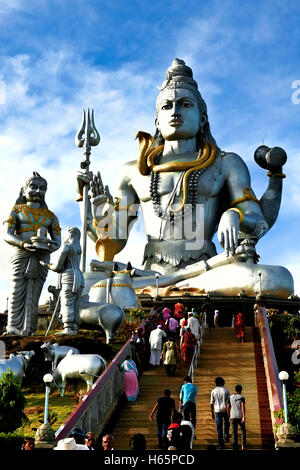 Statue de Seigneur Shiva temple à Murudeshwara au Karnataka Banque D'Images