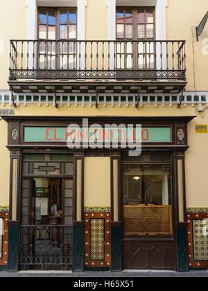 Extérieur de El Rinconcillo, créé en 1670 et réputé pour être le plus vieux bar en Espagne, Séville Andalousie Espagne Banque D'Images