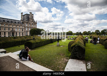 Palais du Louvre et le jardin des Tuileries. Paris, France Banque D'Images