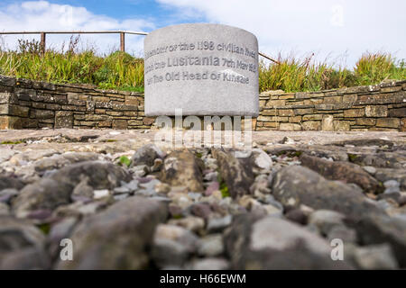 Mémorial aux 1198 civils qui sont morts lorsque le Lusitania est coulé en 1915 au large de l'old head de Kinsale, dans le comté de Cork. Banque D'Images