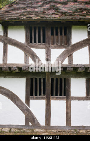 Cadre en bois Bayleaf maison hall détail Weald et Downland Open Air Museum, Singleton, Sussex, Angleterre Banque D'Images