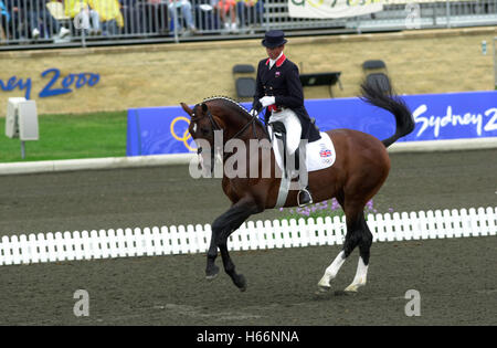 Jeux Olympiques, Sydney 2000, Carl Hester (GBR) équitation Argentile Gullit Banque D'Images