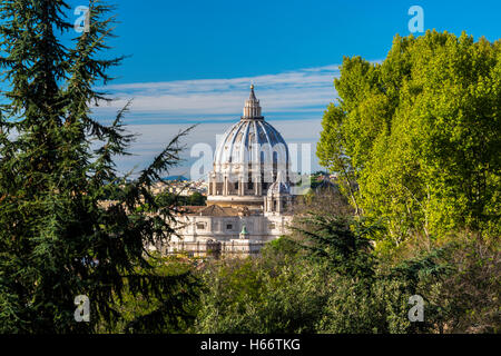 La Basilique St Pierre vu de Gianicolo ou le mont Janicule, Rome, Latium, Italie Banque D'Images