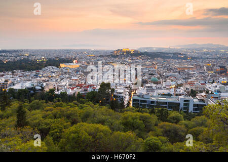 Vue d'Athènes depuis la colline du Lycabette, Grèce. Banque D'Images