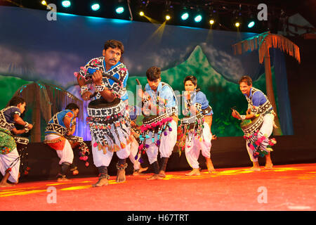 Gudum Baja Danse, Dindori, Madya Pradesh, Inde Banque D'Images