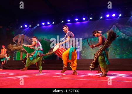 Dongaria Kond Dance, Orissa, Inde Banque D'Images