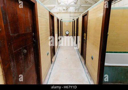 Bains de Templemore, Belfast, l'un des trois bains publics construits à l'époque victorienne de se laver avec de l'eau chaude. Banque D'Images