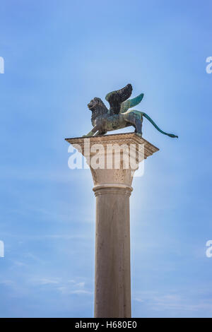 Saint Marc Venise Lion ailé symbole sur sa colonne. L'Italie, l'Europe. Banque D'Images