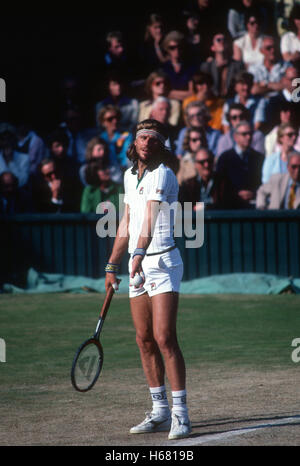 Bjorn Borg en action à Wimbledon, 1980, l'année où il a remporté son cinquième titre à l'Champonships. Banque D'Images