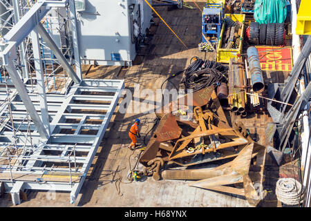 Vue de la construction de pont barge. Banque D'Images