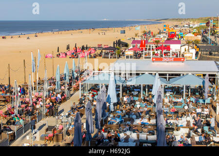 Scheveningen, à La Haye, aux Pays-Bas, des bars de plage et restaurants, au nord de la mer, Banque D'Images