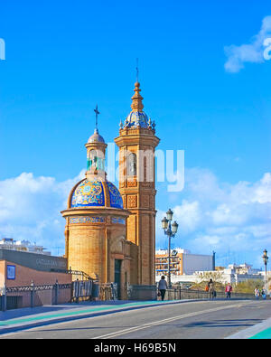 La chapelle néo-mauresque d'El Carmen, à côté du pont de Triana, Banque D'Images