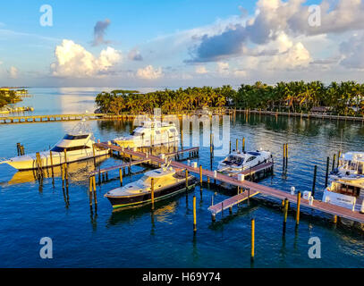 Vue depuis le haut du phare à Faro Blanco Resort and Yacht Club de Marathon dans les Florida Keys. Banque D'Images