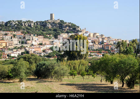 Le village de Posada sur l'île de Sardaigne, Italie Banque D'Images