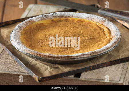 Melktert. Tarte au lait de l'Afrique du Sud. Banque D'Images