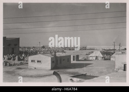 Dépôt de stockage de l'armée britannique au 10 base Ordnance Depot Royal Army Ordnance corps (RAOC) camp dans la région de Geneifa Ismailia près du canal de Suez 1952, avant le retrait des troupes britanniques de la zone du canal de Suez et de la Crise de Suez. Banque D'Images