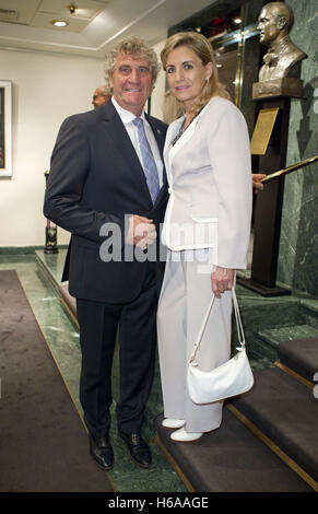 Monte Carlo, Monaco. 25 octobre, 2016. Monaco, 25 Octobre 2016 : Monaco World Sports Prix Légendes avec Jean Marie Pfaff et épouse Carmen (footballeur) | Conditions de crédit dans le monde entier : dpa/Alamy Live News Banque D'Images