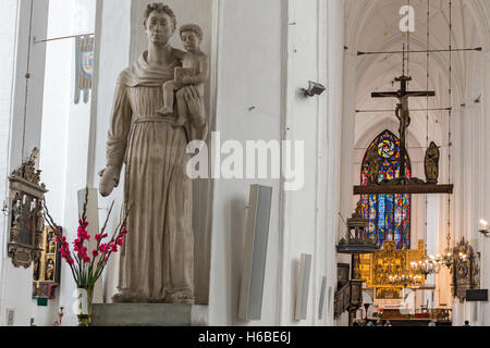 Eglise Sainte Marie alias Basilique de l'Assomption de la Sainte Vierge Marie, Gdansk, Pologne - plus grande église en briques d'Europe. Intérieur Banque D'Images