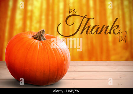 Image composite de l'image numérique de joyeux thanksgiving day text message Banque D'Images