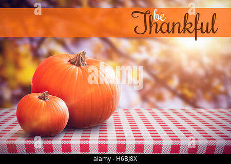 Image composite du texte message d'action de grâce Banque D'Images