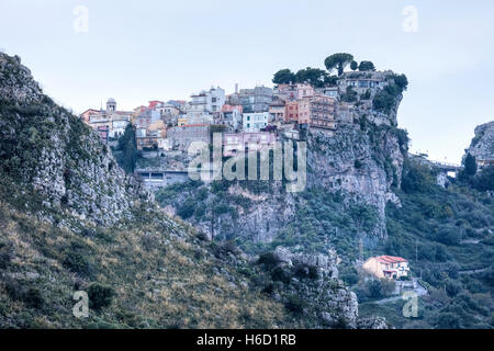 Castelmola, Monte Tauro, Taormina, Sicile, Italie Banque D'Images