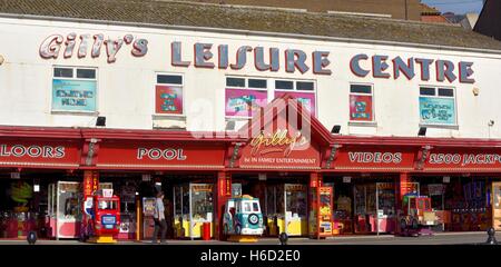 Une salle de jeux électroniques, à Scarborough, North Yorkshire Angleterre UK Banque D'Images