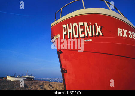 La pêche commerciale des bateaux amarrés sur la plage de dormeur. Kent. L'Angleterre. UK Banque D'Images