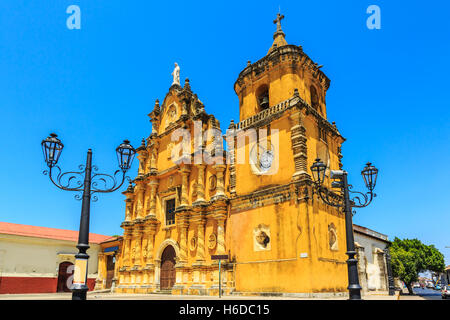 Leon, Nicaragua. Église de la Recolección Banque D'Images