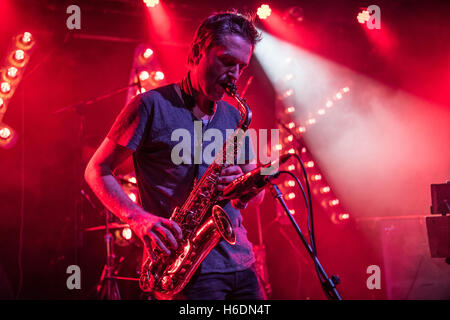 Scala, Londres, Royaume-Uni. 27 Oct, 2016. Yak effectuer sur scène à Scala le 27 octobre 2016 à Londres, en Angleterre. Crédit : Michael Jamison/Alamy Live News Banque D'Images