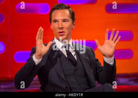 Benedict Cumberbatch pendant le tournage de The Graham Norton Show à la London Studios, le sud de Londres, pour être diffusé sur BBC One le vendredi soir. Banque D'Images