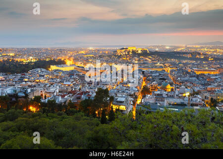 Vue d'Athènes depuis la colline du Lycabette, Grèce. Banque D'Images