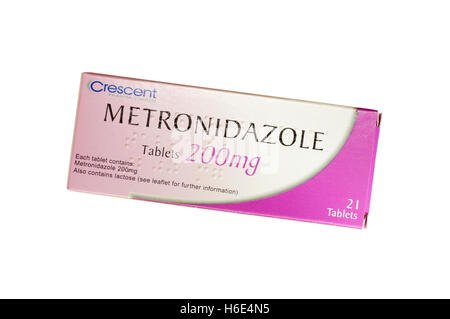 Pack de 200 mg de métronidazole comprimés d'antibiotiques pris par Crescent Banque D'Images