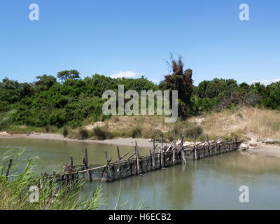 La ferme du poisson et de conservation à St Spiridon Beach, Corfou Grèce Banque D'Images