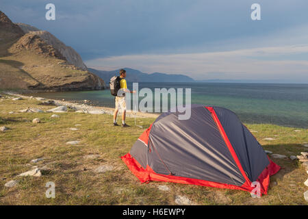 Le lever du soleil dans la journée camping Banque D'Images