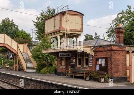 Toddington gare la plate-forme, Gloucestershire & warickshire fer à vapeur, qu'elle en avait l'air en 1950 Banque D'Images