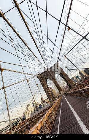 Vue de la ville de Broklyn vu depuis le pont de Brooklyn. Banque D'Images