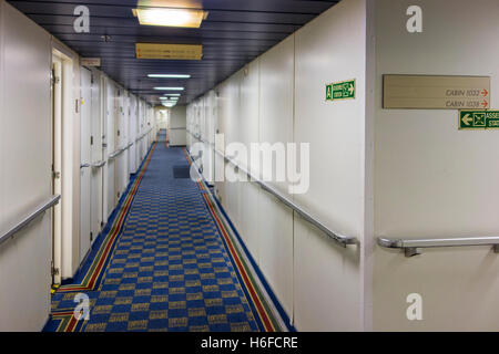 Montrant le pont cabines et corridor vide à bord du ferry P&O à partir de la mer du Nord Ferries Ltd Banque D'Images