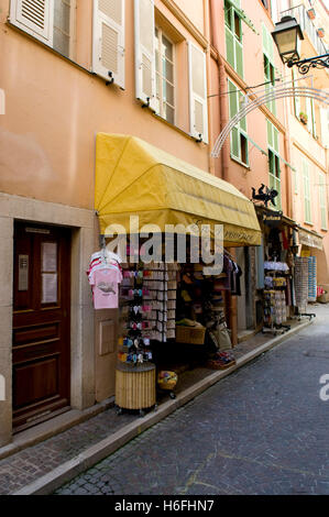 Alley et boutique dans le centre historique, Monte Carlo, Côte d'Azur, Monaco, Europe Banque D'Images