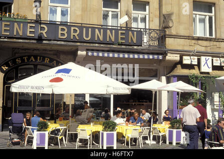 Allemagne, Hesse, Wiesbaden, à la rue Goldgasse dans la partie ancienne de la ville. Banque D'Images