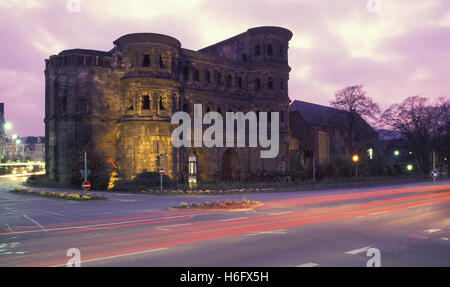 Allemagne, Trèves, la Porta Nigra. Banque D'Images