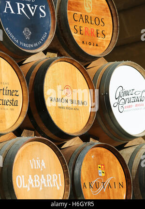 Des tonneaux de vin des grandes bodegas ou winehouses de Haro, La Rioja, Espagne Banque D'Images