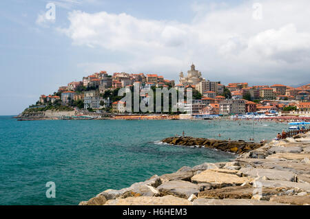 Ville historique sur la colline parlementaire, Porto Maurizio, Imperia, Ligurie, Italie, Riviera, Europee Banque D'Images