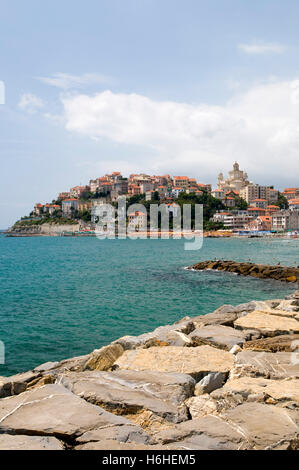 Ville historique sur la colline parlementaire, Porto Maurizio, Imperia, Ligurie, Italie, Riviera, Europee Banque D'Images