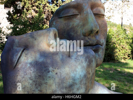 Des sculptures modernes par Igor Mitoraj sur show à l'ancien site de Pompéi près de Naples Italie Banque D'Images