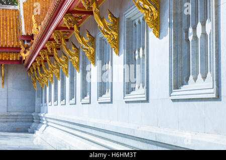 Wat Benchamabophit également connu sous le nom de temple de marbre au coucher du soleil à Bangkok, Thaïlande. Banque D'Images